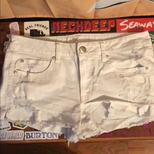 SiZe 12 women American eagle jean shorts